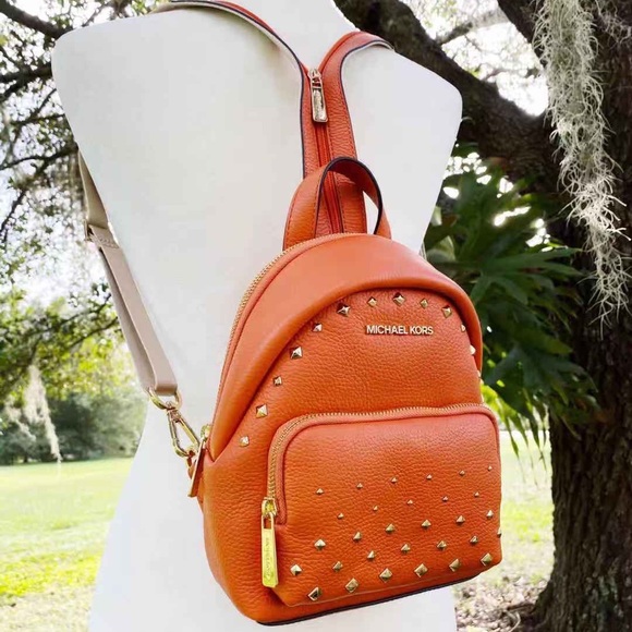 Michael Kors Convertible Backpack studded orange - Picture 7 of 12